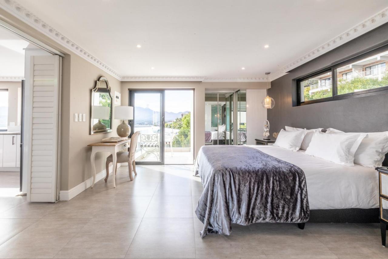 Oceana Palms Luxury Guest House Gordonʼs Bay Esterno foto