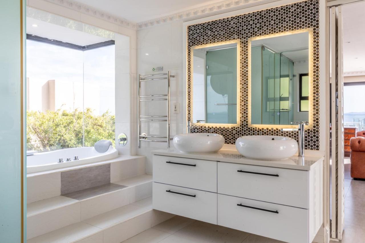 Oceana Palms Luxury Guest House Gordonʼs Bay Esterno foto