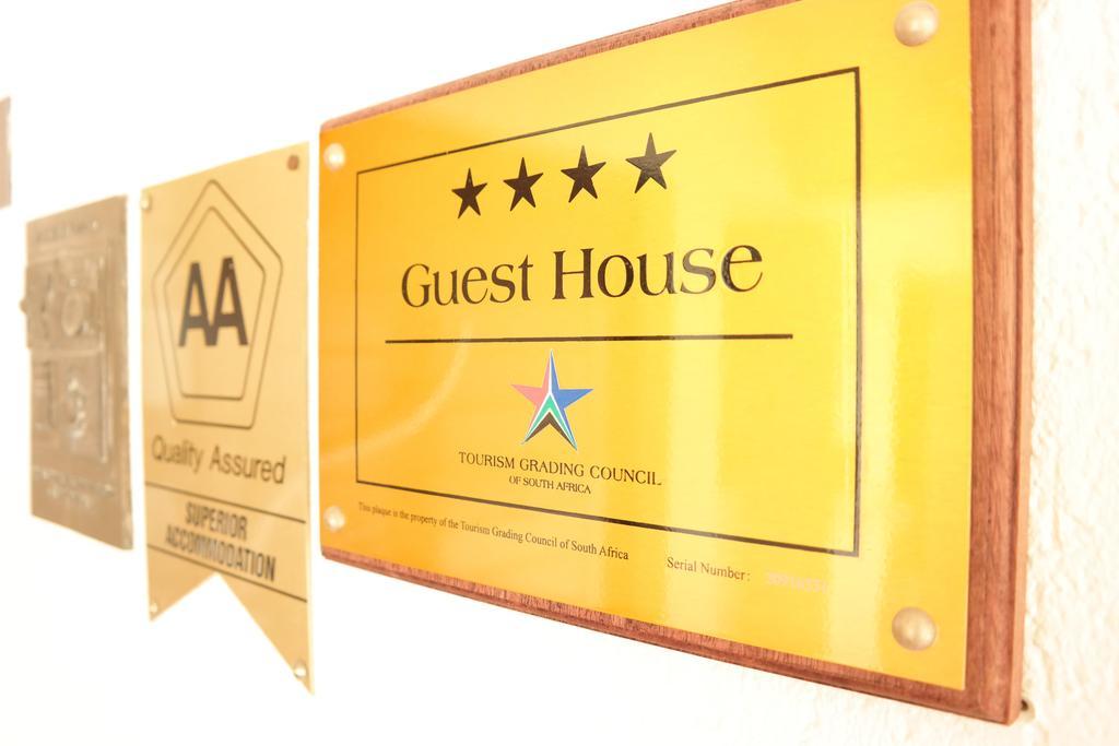 Oceana Palms Luxury Guest House Gordonʼs Bay Esterno foto