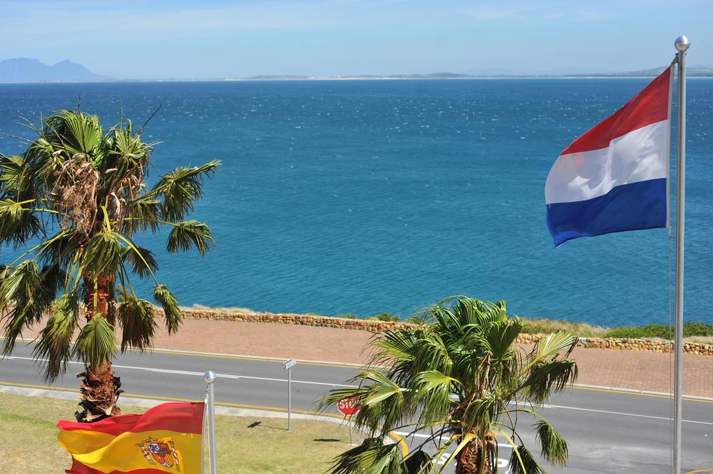 Oceana Palms Luxury Guest House Gordonʼs Bay Esterno foto