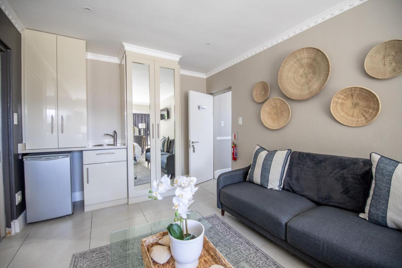 Oceana Palms Luxury Guest House Gordonʼs Bay Esterno foto