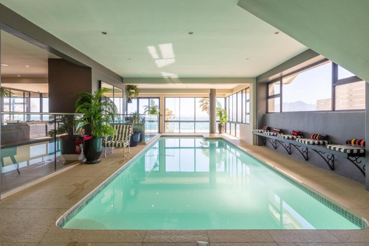 Oceana Palms Luxury Guest House Gordonʼs Bay Esterno foto