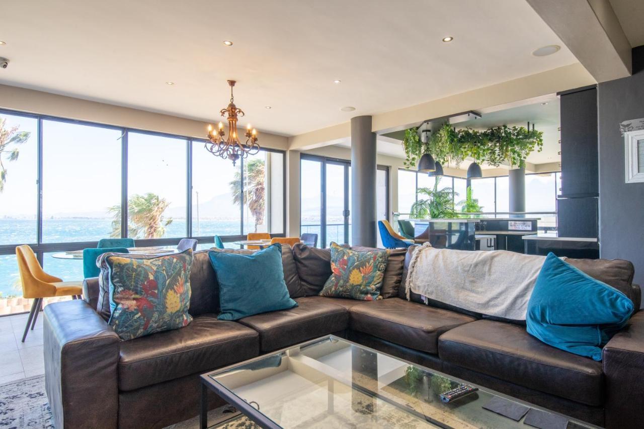 Oceana Palms Luxury Guest House Gordonʼs Bay Esterno foto