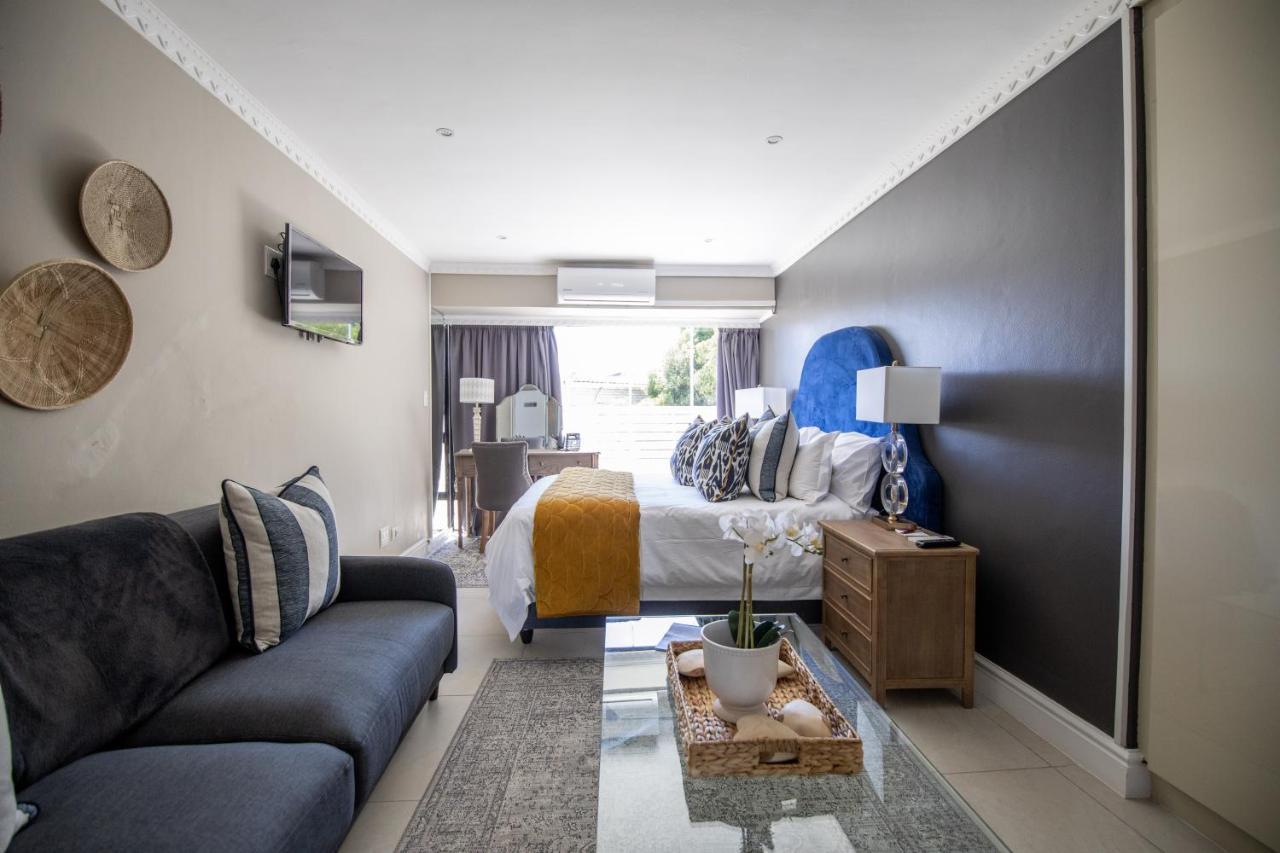 Oceana Palms Luxury Guest House Gordonʼs Bay Esterno foto