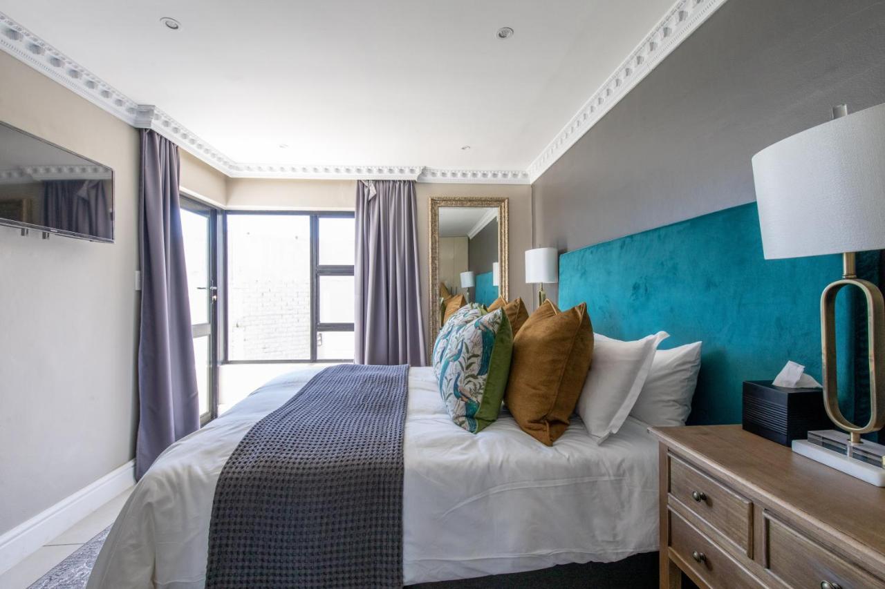 Oceana Palms Luxury Guest House Gordonʼs Bay Esterno foto