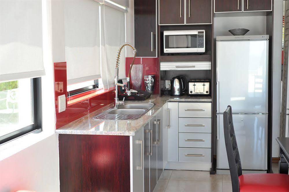 Oceana Palms Luxury Guest House Gordonʼs Bay Esterno foto